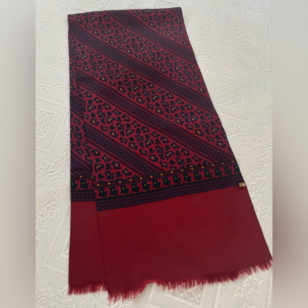 Men’s Italian Silk Scarf.